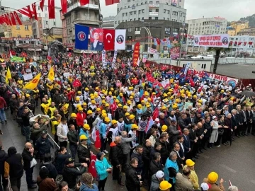 Zonguldak’ta 1 Mayıs Emek ve Dayanışma Günü coşkuyla kutlandı
