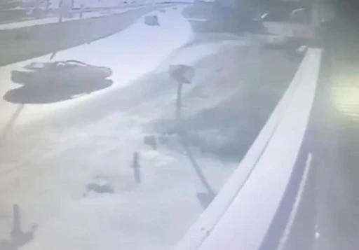 Zonguldak&rsquo;ta 6 kişinin yaralandığı kaza g&uuml;venlik kamerasına yansıdı
