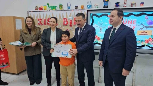 Zonguldak&rsquo;ta 87 bin &ouml;ğrenci karne heyecanı yaşadı
