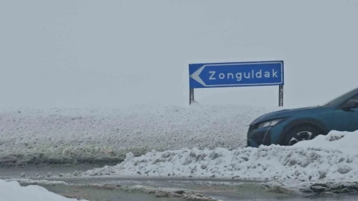 Zonguldak&rsquo;ta kar etkili oldu
