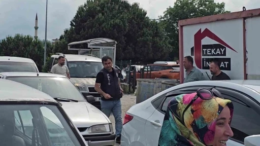 Zonguldak&rsquo;ta LGS heyecanı: Kimliğini evde unutunca 16 kilometrelik yol i&ccedil;in zamanla yarıştılar
