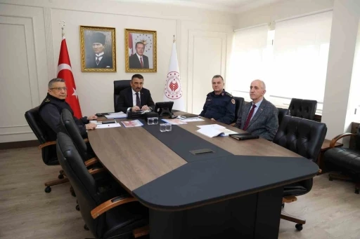 Zonguldak  Valisi Bektaşoğlu g&uuml;venlik toplantısına katıldı

