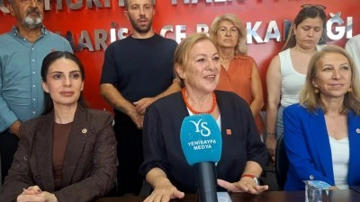 Marmariste CHPli Vekillerden Demokrasi Mesajı