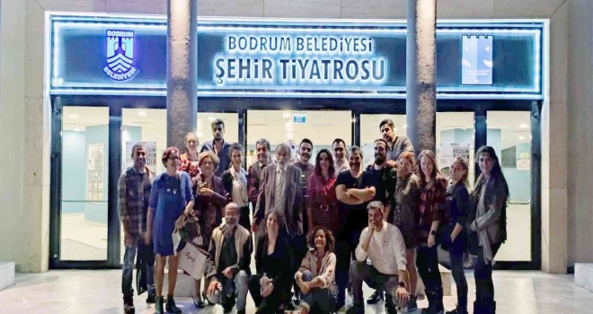 Bodrum Belediyesi Şehir Tiyatrosu Perdeyi Açtı
