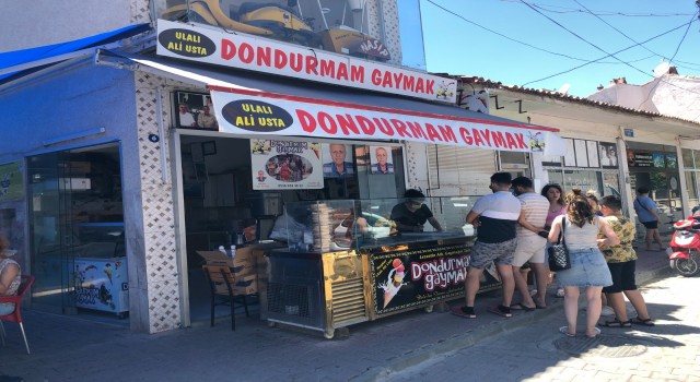 KÜLTÜREL BİR DEĞER ‘DONDURMAM GAYMAK’