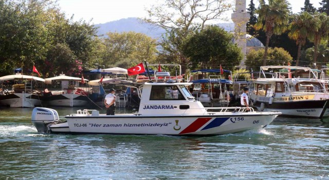 Muğla jandarması havadan İHA destekli 9 bin 151 personelle bayram nöbetinde