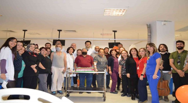 Muğlada Hemodiyaliz Ünitesindeki hastalar için yeniyıl kutlaması yapıldı