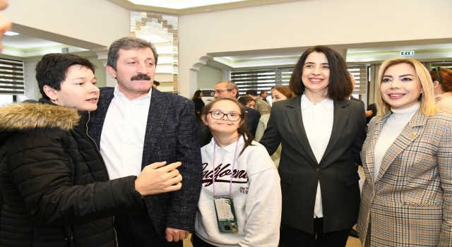 Vali Tavlı engel tanımayan dostlarla buluştu