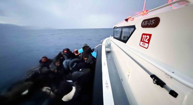 Datçada 35 düzensiz göçmen kurtarıldı
