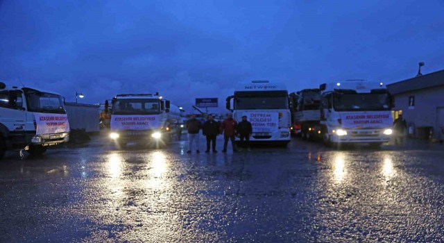 Ataşehirden 80 yardım tırı deprem bölgelerine gönderildi