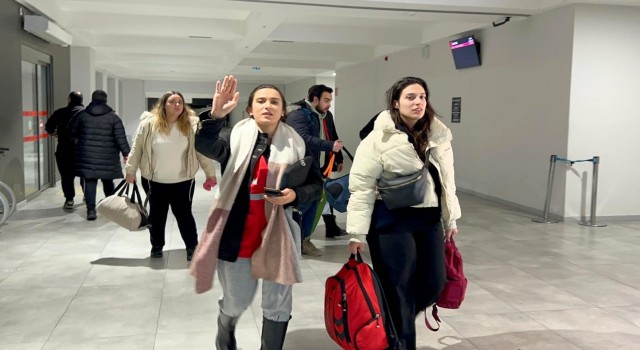 Beşiktaşlı futbolcular, Gaziantepe özel uçak gönderdi