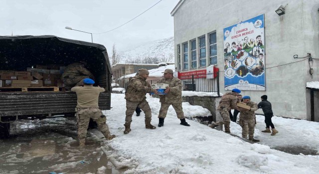 Çukurcadan deprem bölgesine yardım eli