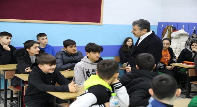 Depremzede öğrenciler Düzcede eğitime başladı