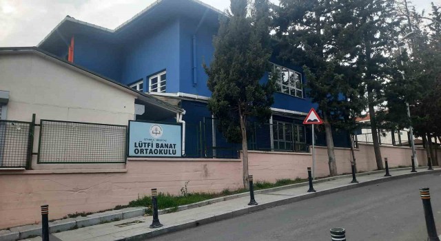 İstanbulda depreme karşı riskli bulunan okullar görüntülendi