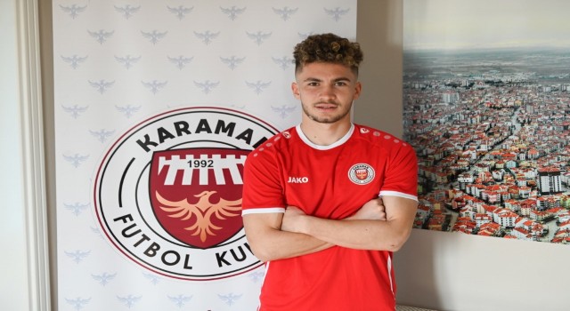 Karaman FK, Konyaspordan Ahmet Karademiri renklerine bağladı