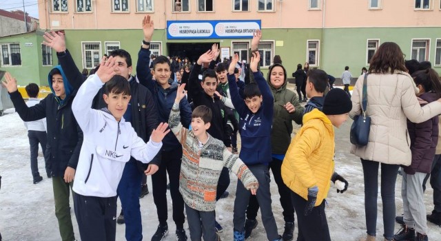 Vanda eğitim öğretim dönemi başladı