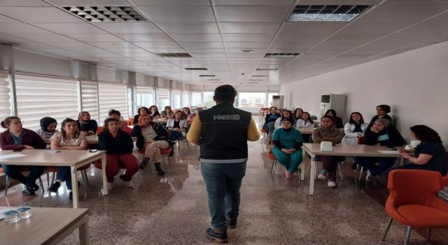 Muğlada hastane personeline uyuşturucu eğitimi verildi