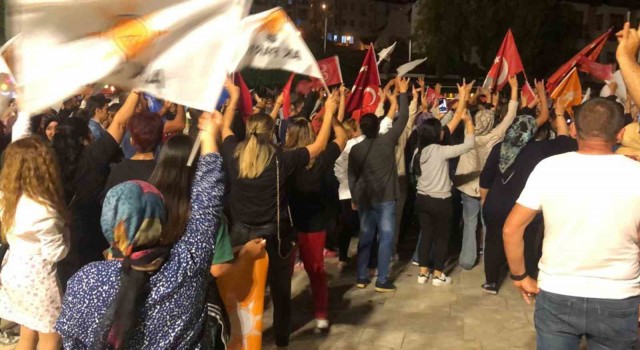 Datçada Cumhur ittifakı seçim zaferini kutladı