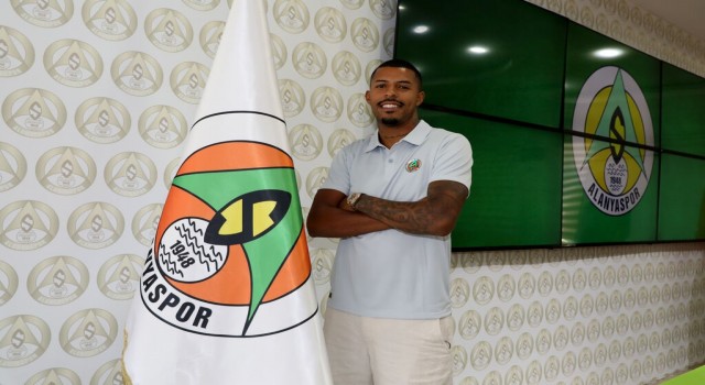 Alanyaspor, Anderson Oliveira Silva ile 4 yıllık sözleşme imzaladı