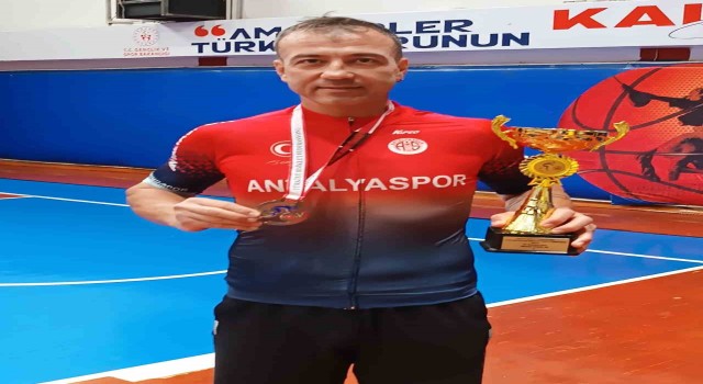 Antalyasporun tecrübeli pedalı Boluda Türkiye Şampiyonu oldu