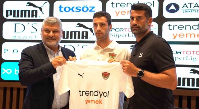 Hatayspor, orta saha oyuncusu Giorgi Aburjaniaı kadrosuna kattı