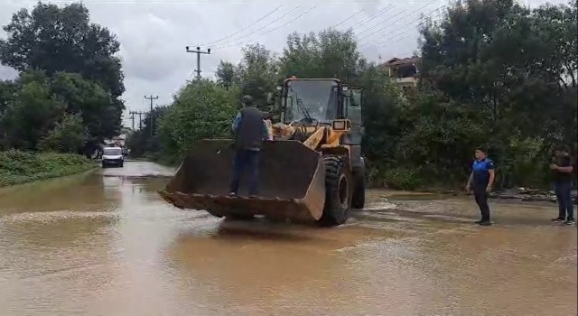 Kocaelinin turistlik ilçesi Kandıra da yağıştan nasibini aldı