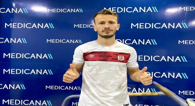 Sivassporun yeni transferi Abdulkadir Parmak sağlık kontrolünden geçti