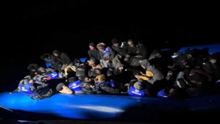 Marmaris ve Datçada 80 düzensiz göçmen kurtarıldı